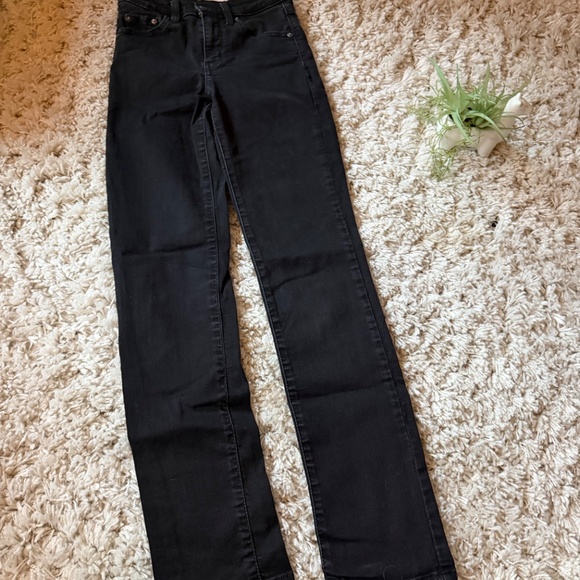 Elegant Elegant Levi Strauss, dark denim 724 high rise Black Straight Leg Women' - Picture 4 of 7